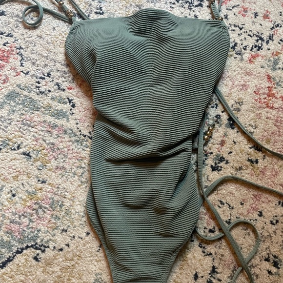 AERIE textured one piece | size M | green - Picture 3 of 4